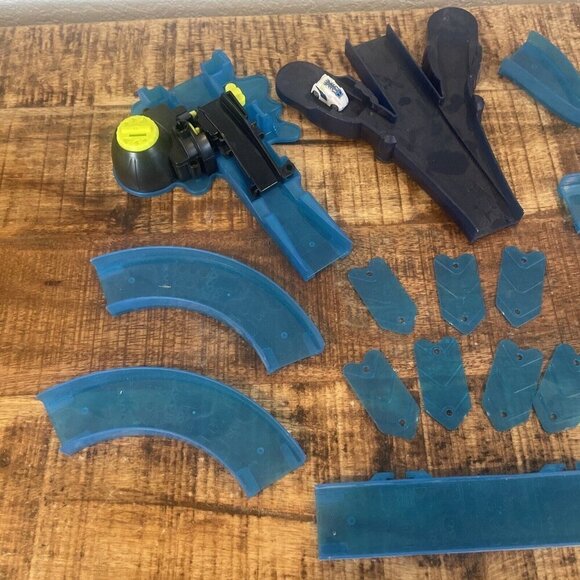 Micro Chargers Cyber Squid Attack Replacement Tracks Parts Incomplete - Picture 3 of 5